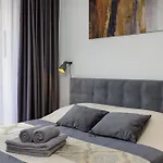 Apartmán Sunny With Pool, 200m From The Sea Torrevieja