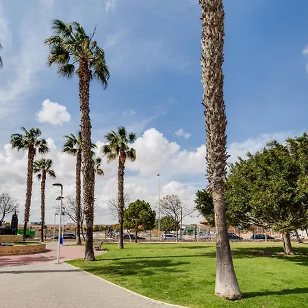 Sunny With Pool, 200m From The Sea Apartment Torrevieja